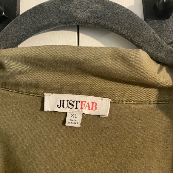 Green zip up jacket - Picture 6 of 7